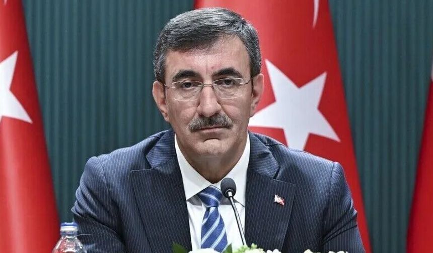 Yılmaz, Orta Vadeli Programı Açıkladı