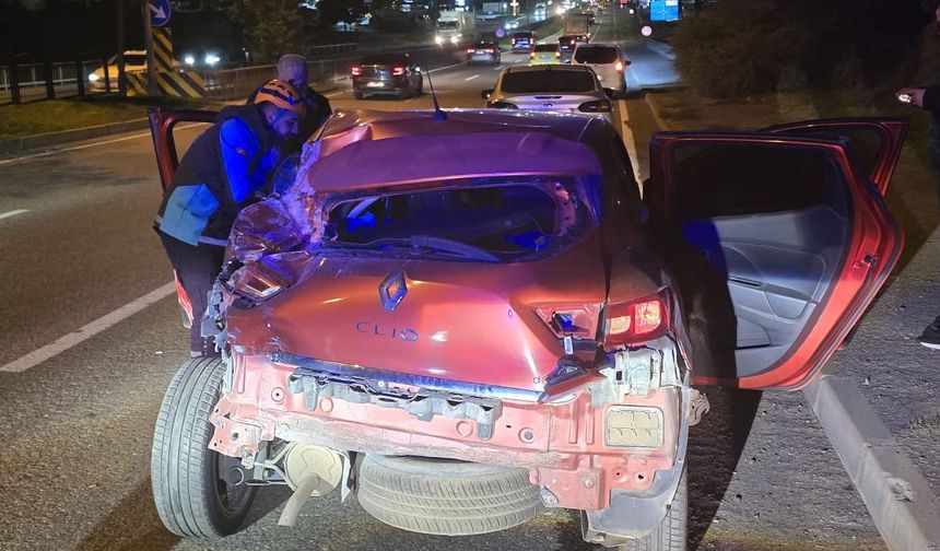 Bingöl Gayt Köprüsü Mevkiinde Trafik Kazası: 2 Yaralı