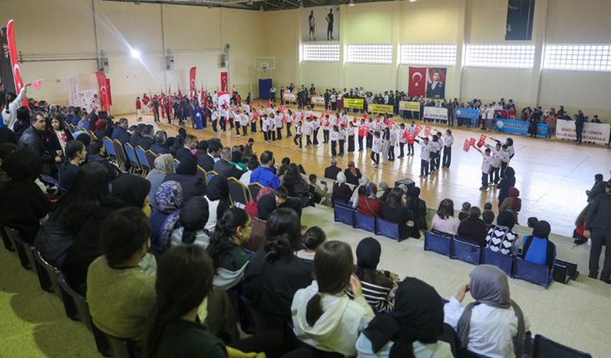Genç'te Cumhuriyet Bayramı Coşkusu