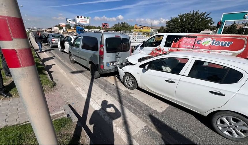 Elazığ Bingöl Karayolunda Zincirleme Trafik Kazası!